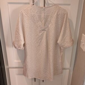 Chic Cream Patterned Blouse